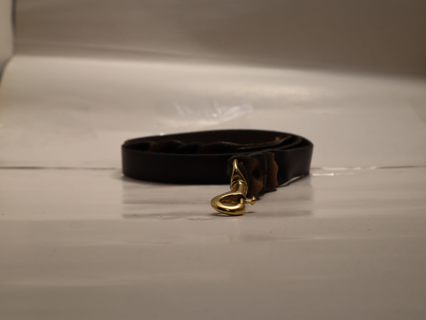 Handcrafted Heavy-Duty Genuine Leather Dog Leash - Premium Training & Walking Lead