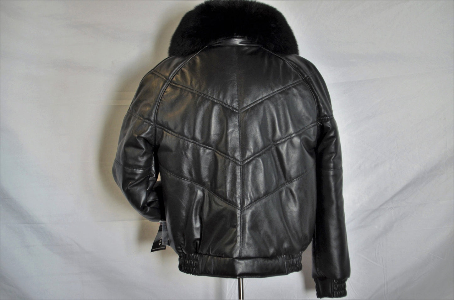 Men Favorite Leather Jacket With Removable Fur Collar