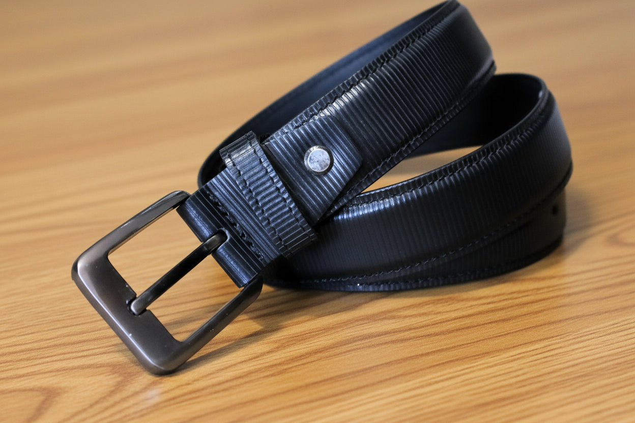 Men’s Black Leather Belt - Handcrafted Versatility for Casual & Formal Wear