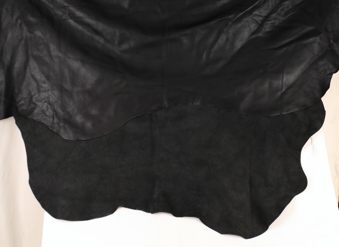 Leather skin Cowhide top grain black average 24-27 SF