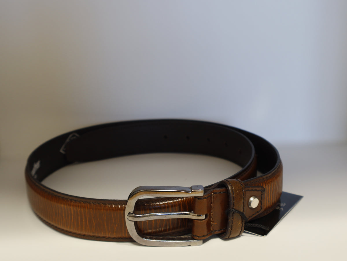 men textured brown leather belt